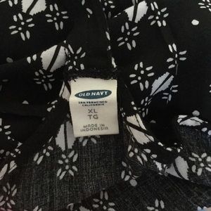 Old Navy Tops - Old Navy T Strap Flowy Tank Old Navy Tops - Old Navy T Strap Flowy Tank